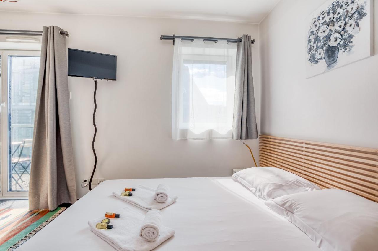 Lyon Confluence - Duplex Au Calme Avec Parking Prive En Option Leilighet Eksteriør bilde